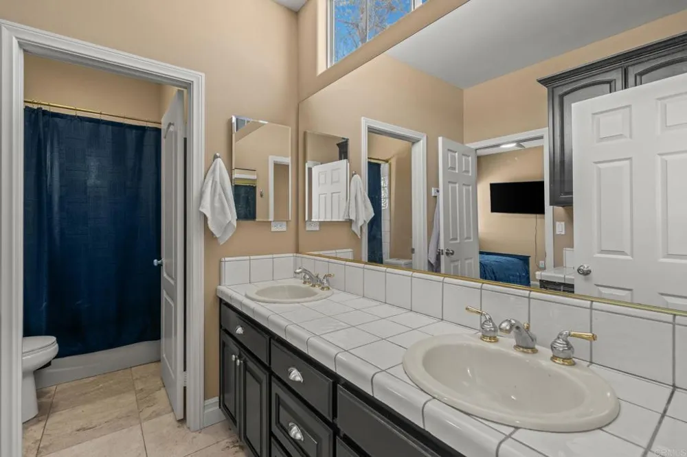 1887 Coronado View Alpine, CA 91901