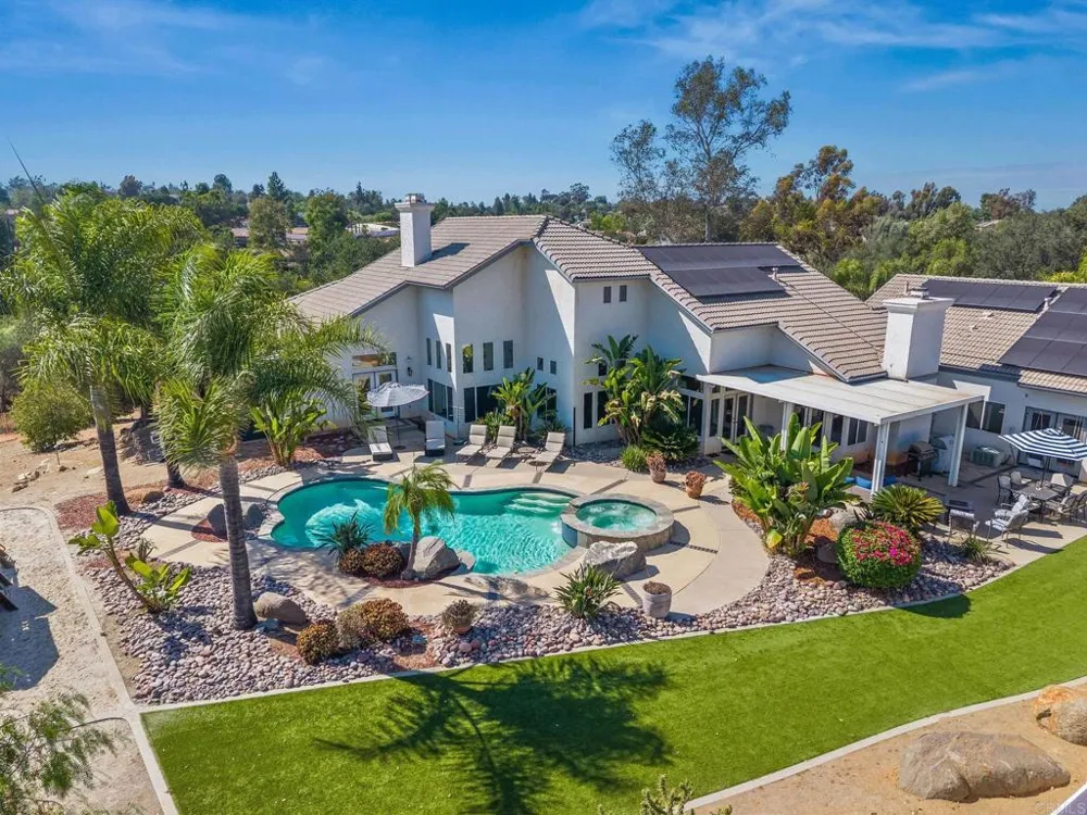 1887 Coronado View Alpine, CA 91901