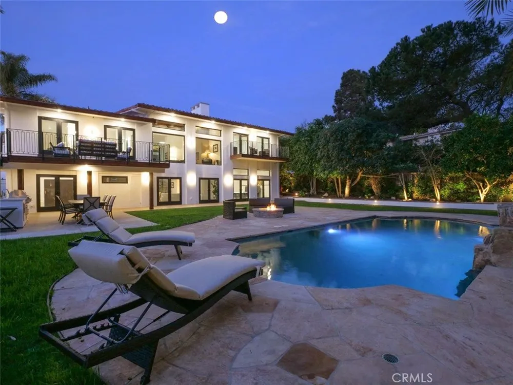 1325 Via Gabriel Palos Verdes Estates, CA 90274