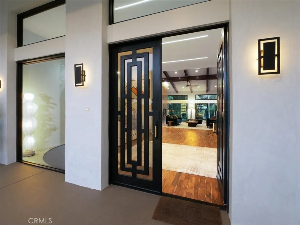 1325 Via Gabriel Palos Verdes Estates, CA 90274
