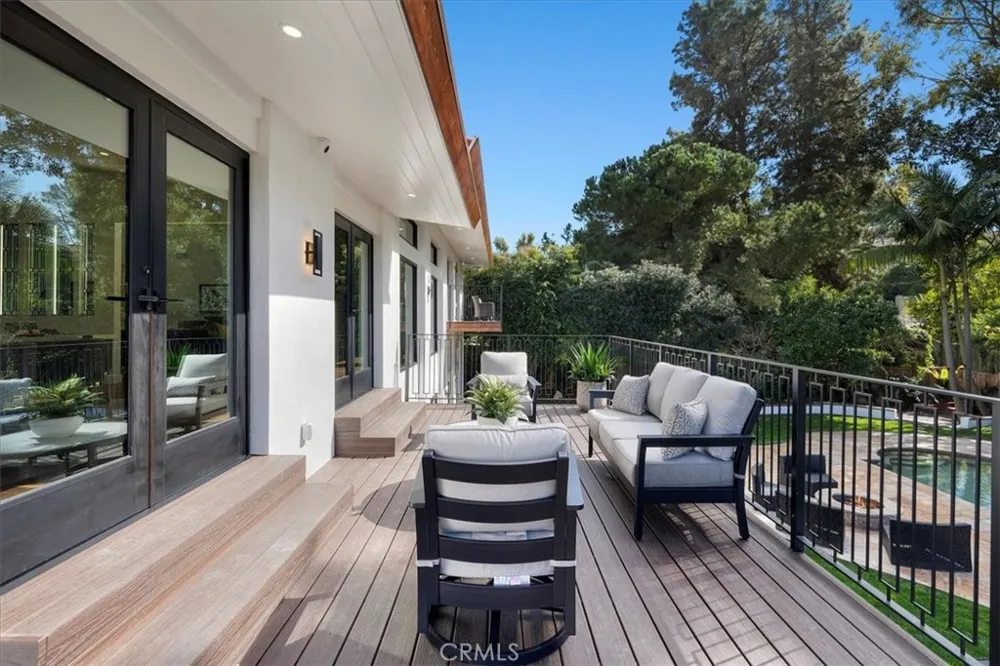 1325 Via Gabriel Palos Verdes Estates, CA 90274