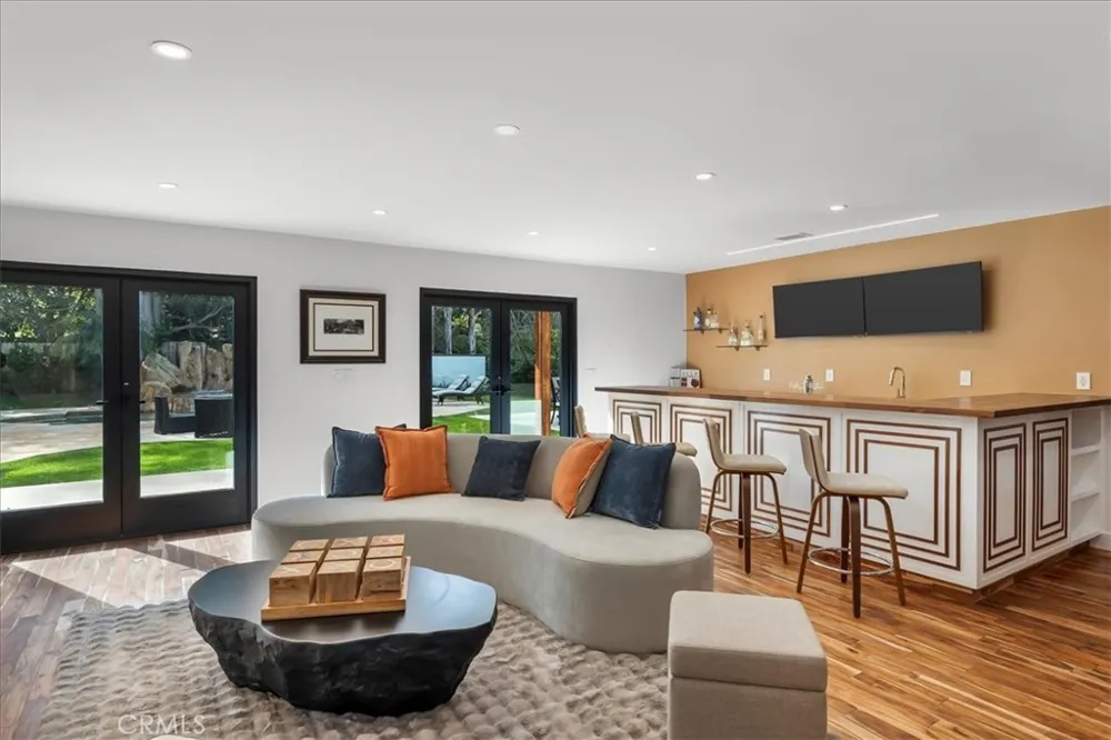 1325 Via Gabriel Palos Verdes Estates, CA 90274