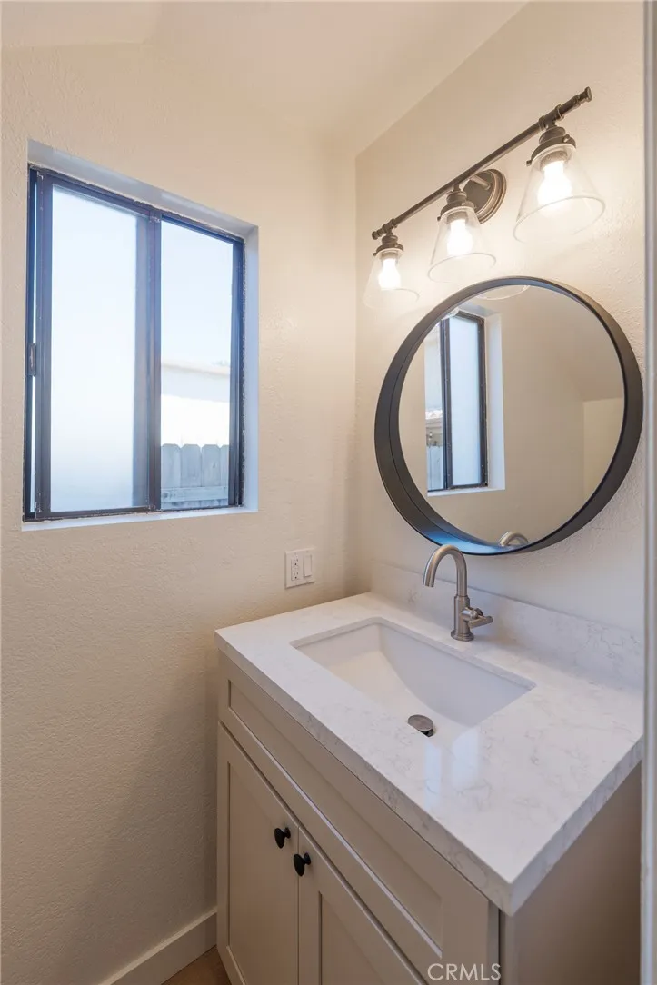 18326 Mansel Avenue Redondo Beach, CA 90278