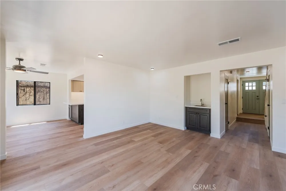 18326 Mansel Avenue Redondo Beach, CA 90278