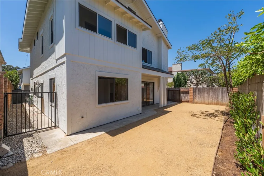 18326 Mansel Avenue Redondo Beach, CA 90278