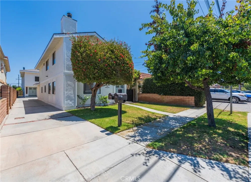 18326 Mansel Avenue Redondo Beach, CA 90278