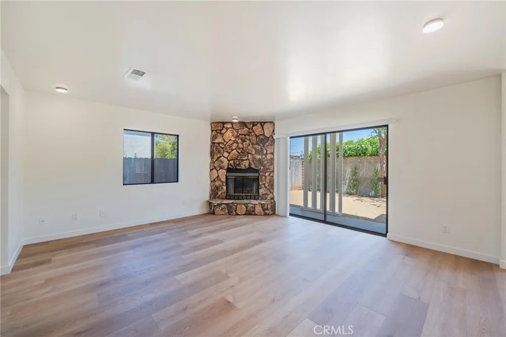 18326 Mansel Avenue Redondo Beach, CA 90278