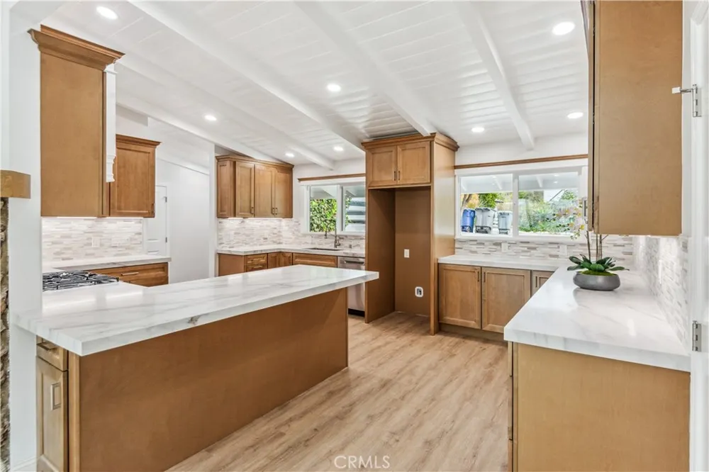 35 Buckskin Lane Rolling Hills Estates, CA 90274