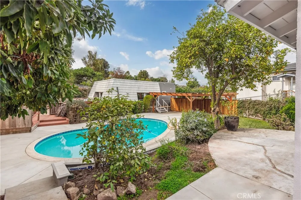 35 Buckskin Lane Rolling Hills Estates, CA 90274