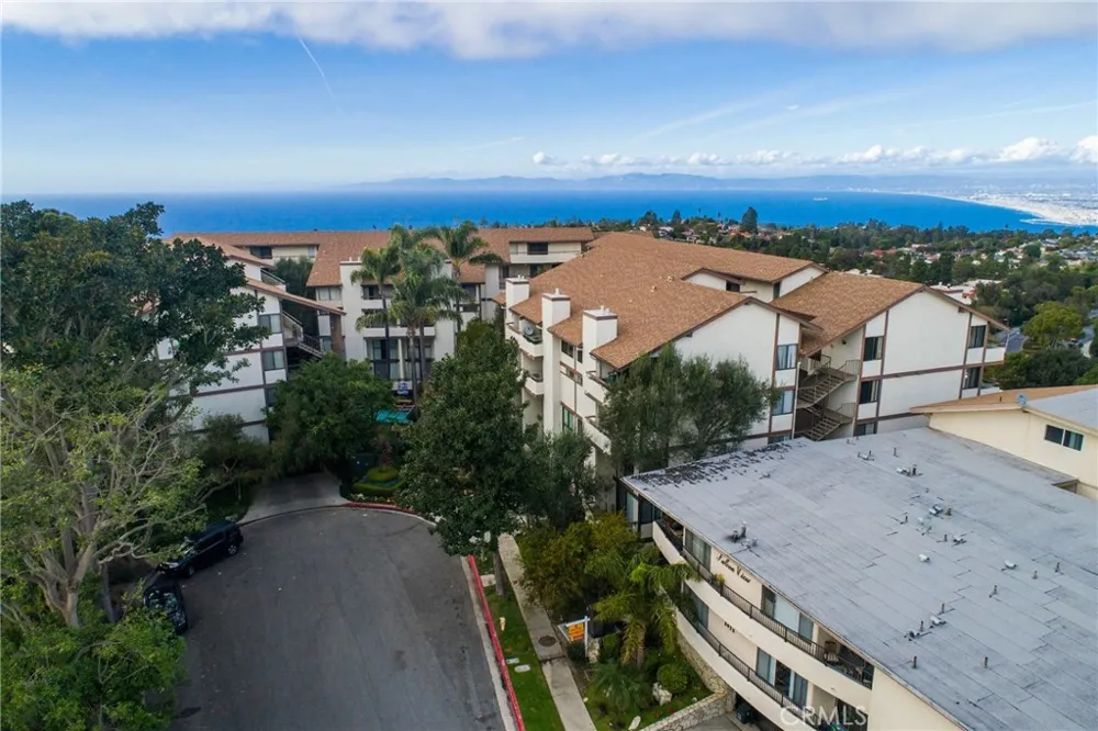 5987 Peacock Ridge Road #122 Rancho Palos Verdes, CA 90275