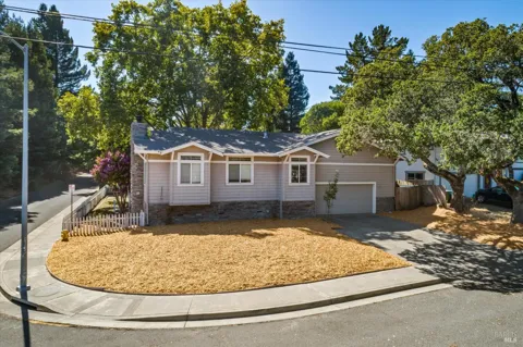 602 Deerfield Lane