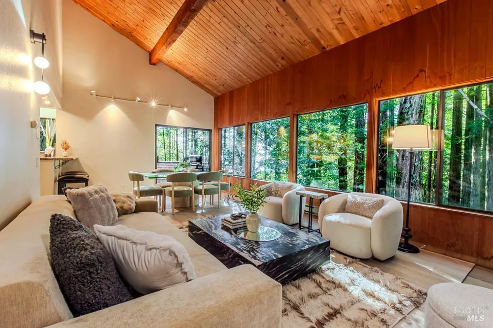 384 Madrone Meadow The Sea Ranch, CA 95497