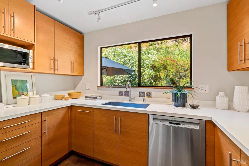 17340 Watson Road Guerneville, CA 95446