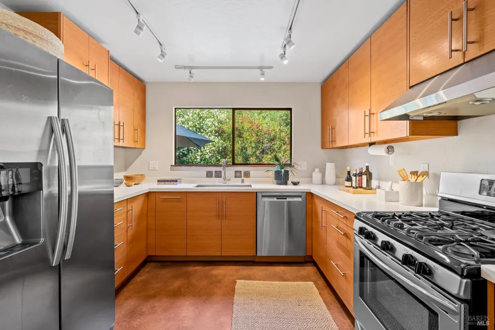 17340 Watson Road Guerneville, CA 95446