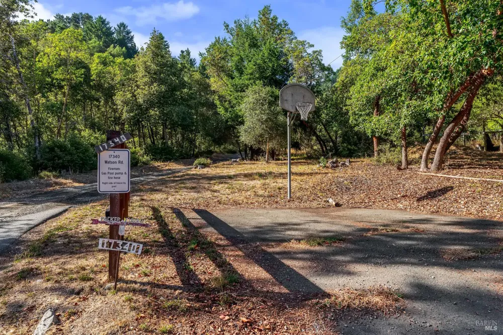 17340 Watson Road Guerneville, CA 95446