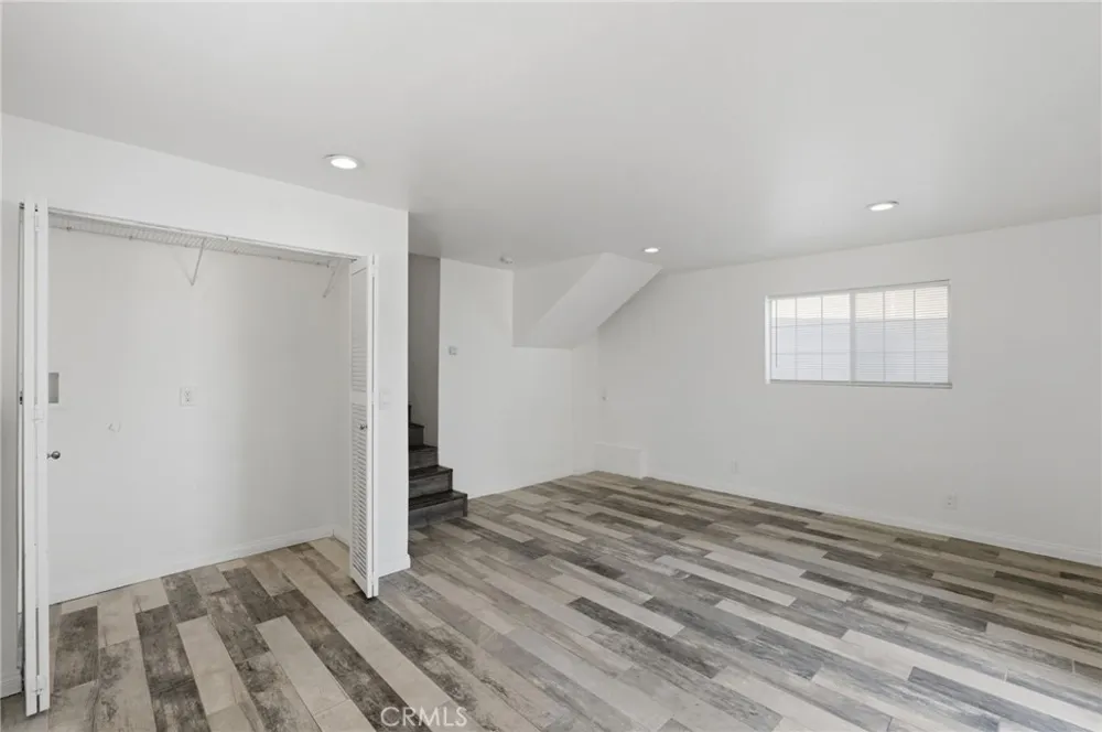 1311 W R Wilmington, CA 90744