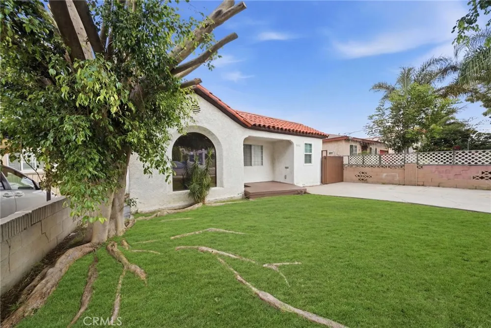 1311 W R Wilmington, CA 90744