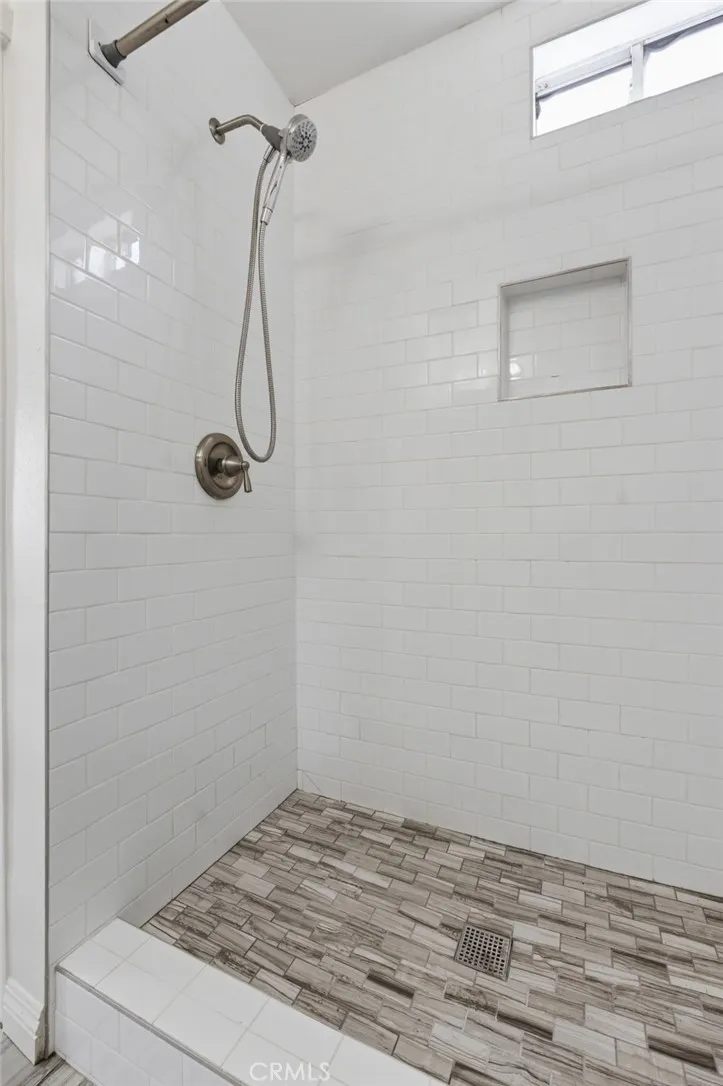 1311 W R Wilmington, CA 90744