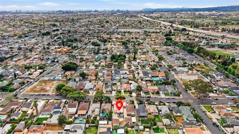 1311 W R Wilmington, CA 90744