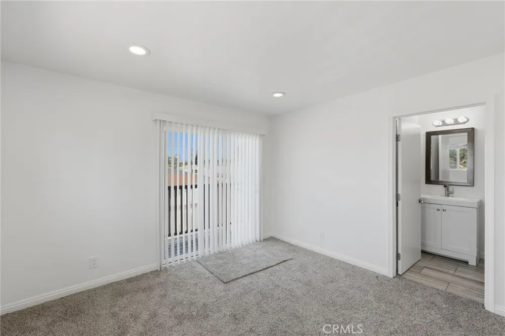 1311 W R Wilmington, CA 90744