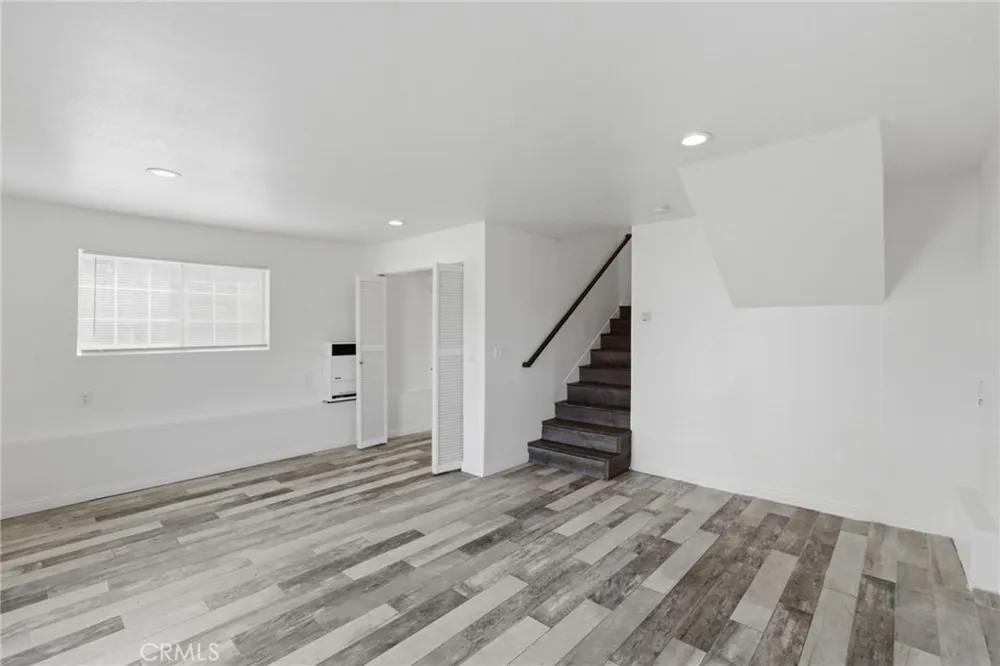 1311 W R Wilmington, CA 90744