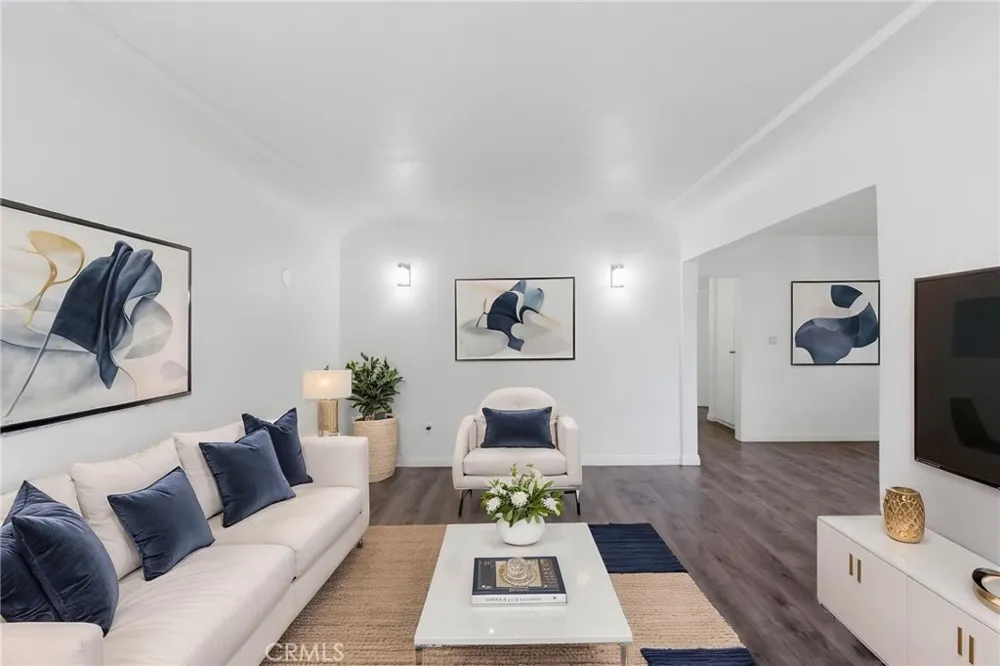 1311 W R Wilmington, CA 90744