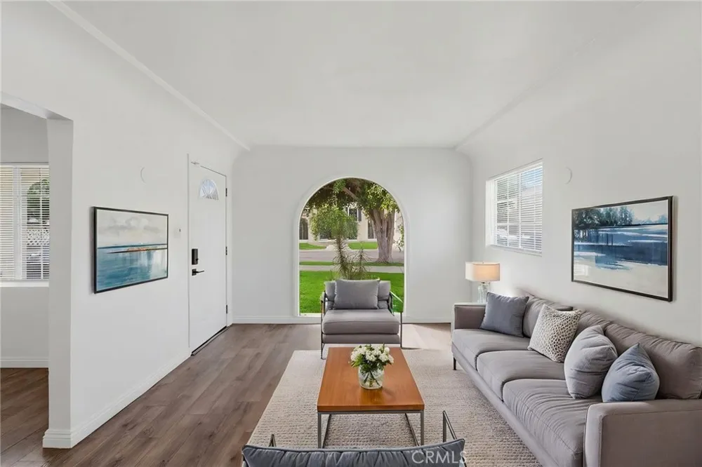 1311 W R Wilmington, CA 90744