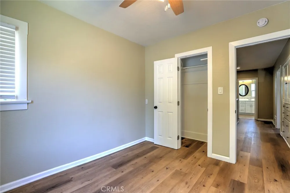 811 E Chapman Orange, CA 92866