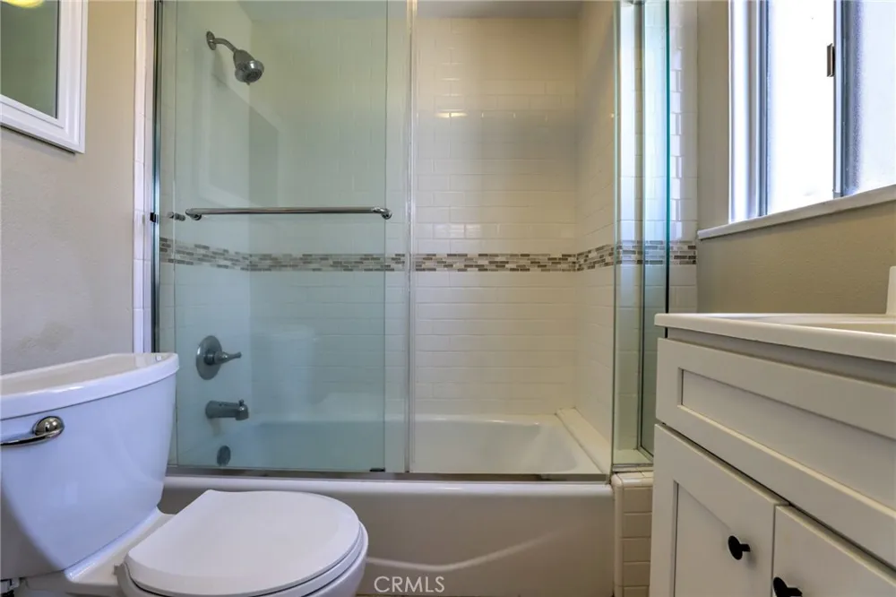 811 E Chapman Orange, CA 92866