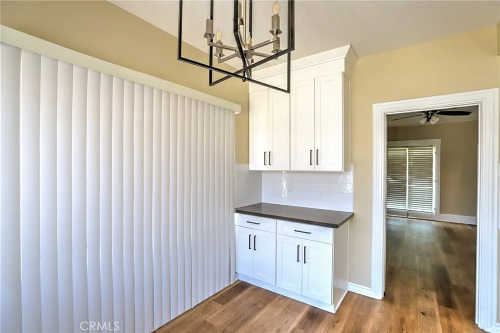 811 E Chapman Orange, CA 92866