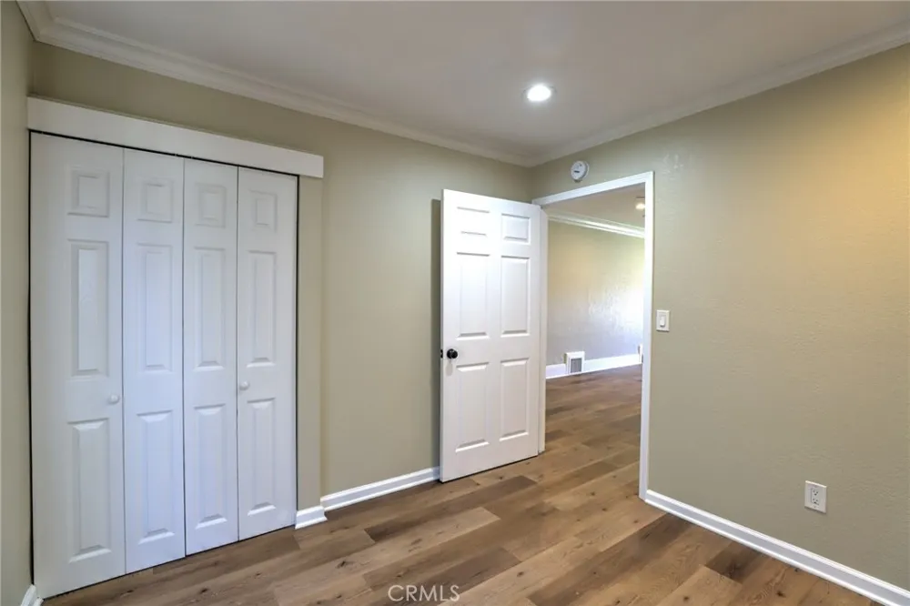 811 E Chapman Orange, CA 92866