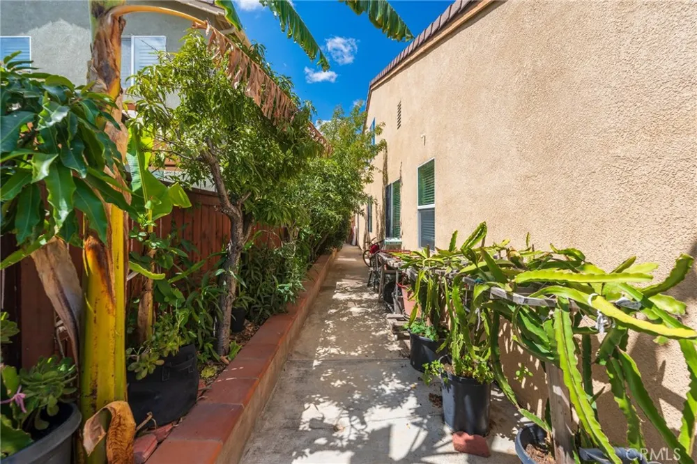 25326 Grandfir Court Corona, CA 92883