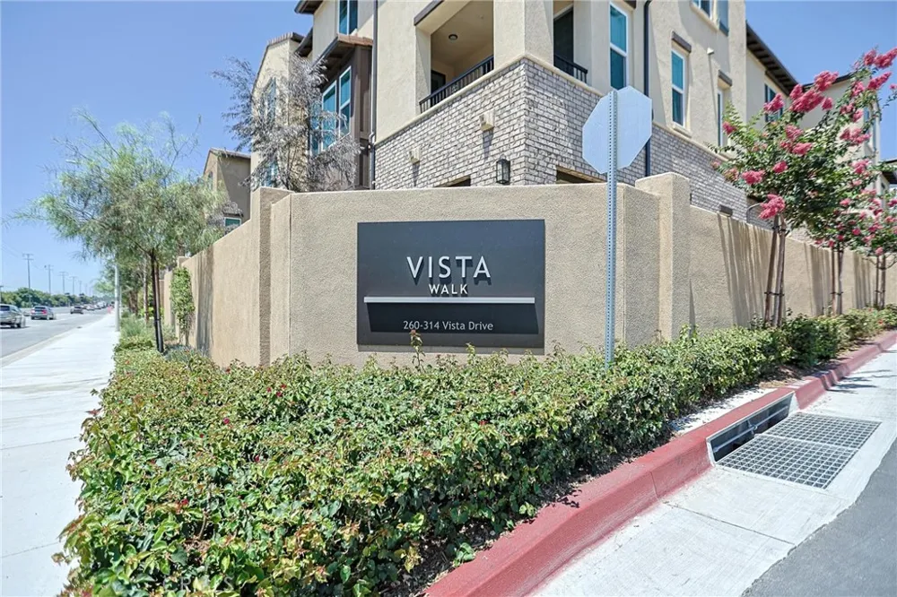 295 Vista Drive #87 La Habra, CA 90631