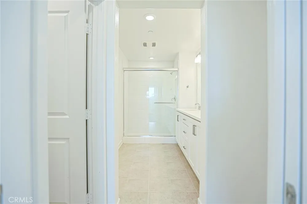 295 Vista Drive #87 La Habra, CA 90631