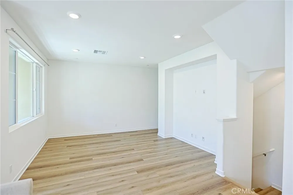295 Vista Drive #87 La Habra, CA 90631