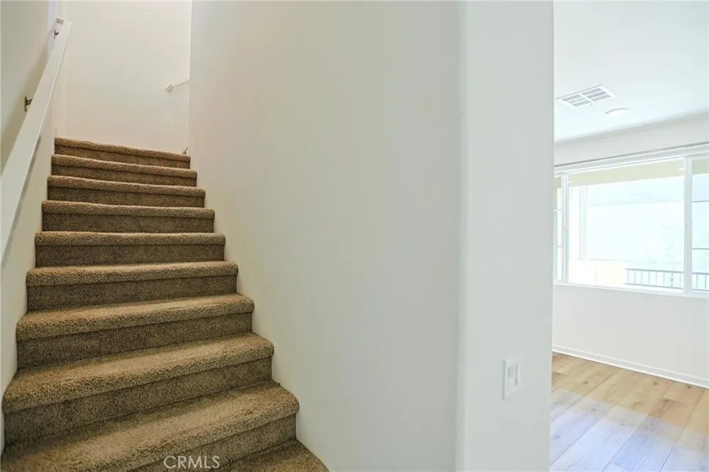 295 Vista Drive #87 La Habra, CA 90631