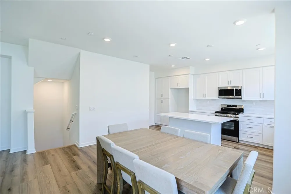 295 Vista Drive #87 La Habra, CA 90631