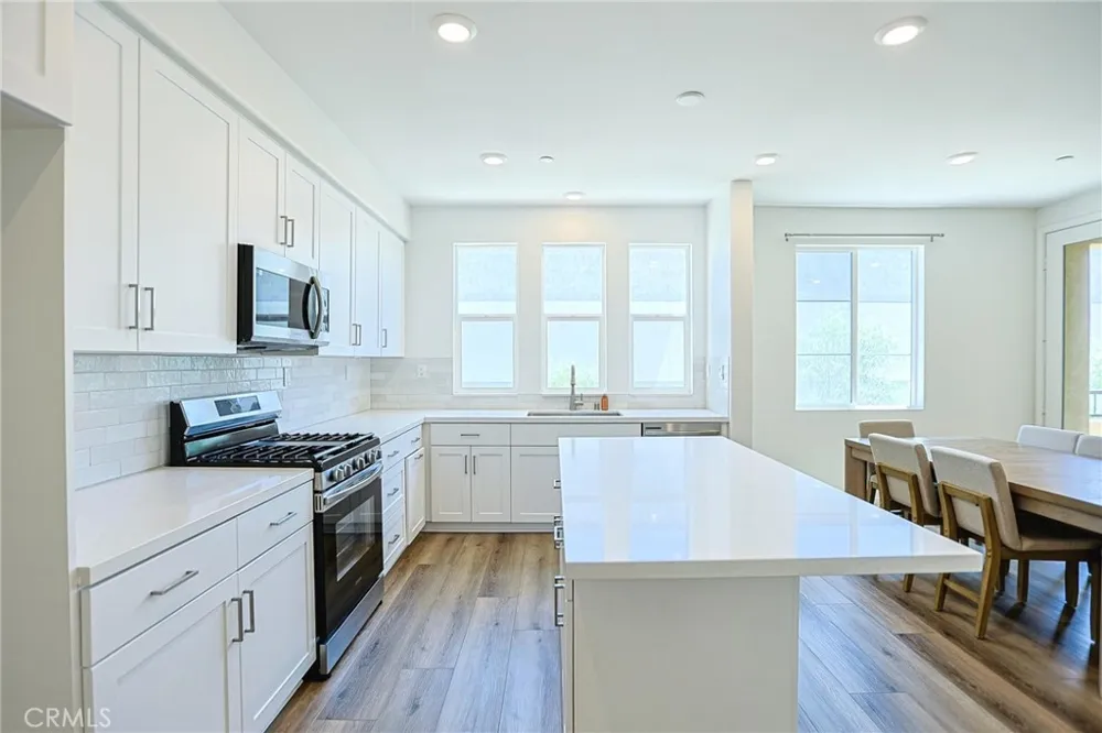 295 Vista Drive #87 La Habra, CA 90631