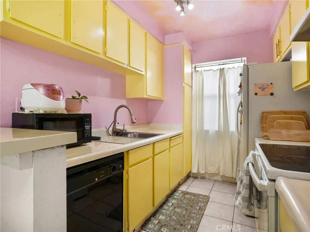 1741 Neil Armstrong Street #113 Montebello, CA 90640