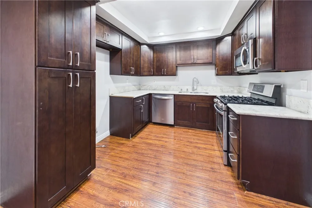 9253 Walker Street Cypress, CA 90630