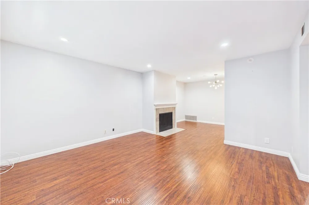9253 Walker Street Cypress, CA 90630