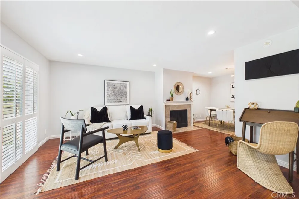 9253 Walker Street Cypress, CA 90630