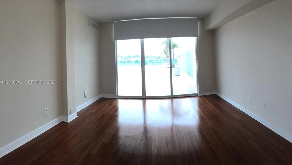 1881 79th St Cswy #401 North Bay Village, FL 33141