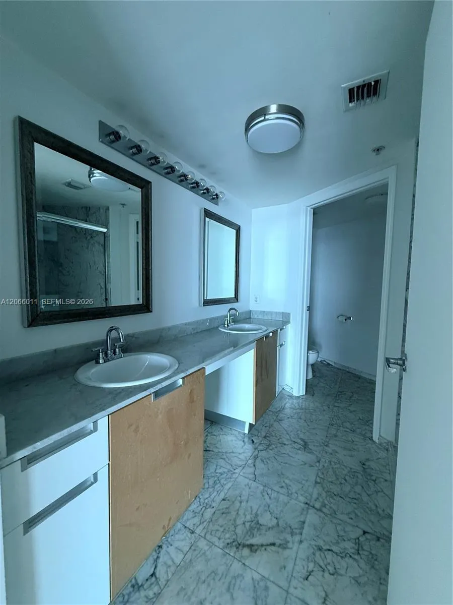 1881 79th St Cswy #401 North Bay Village, FL 33141