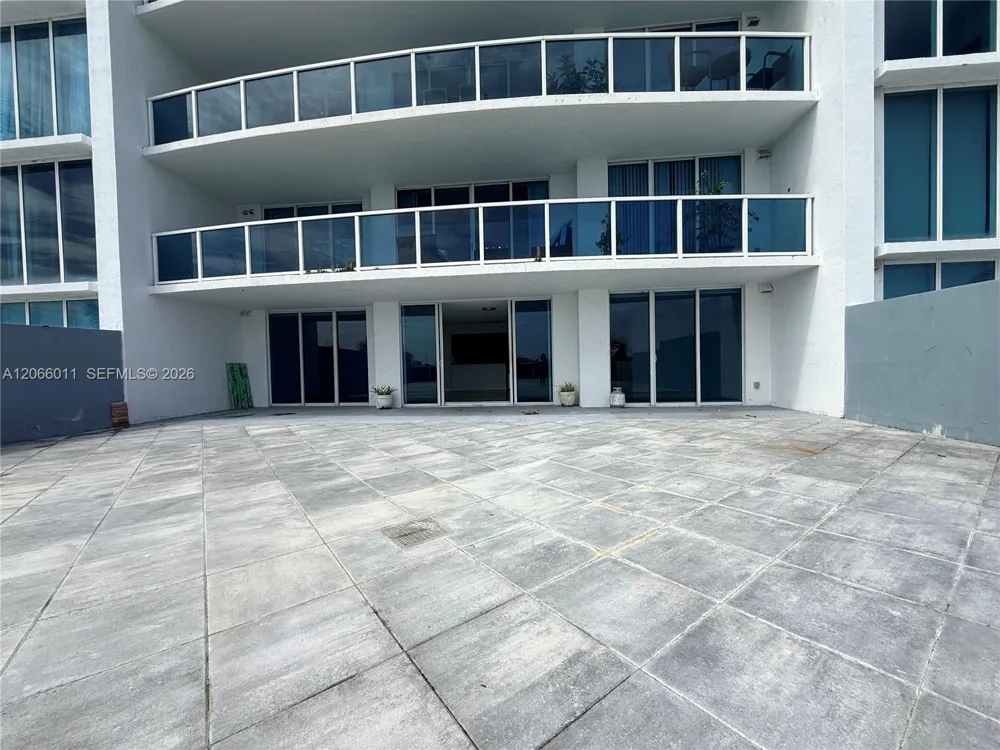 1881 79th St Cswy #401 North Bay Village, FL 33141