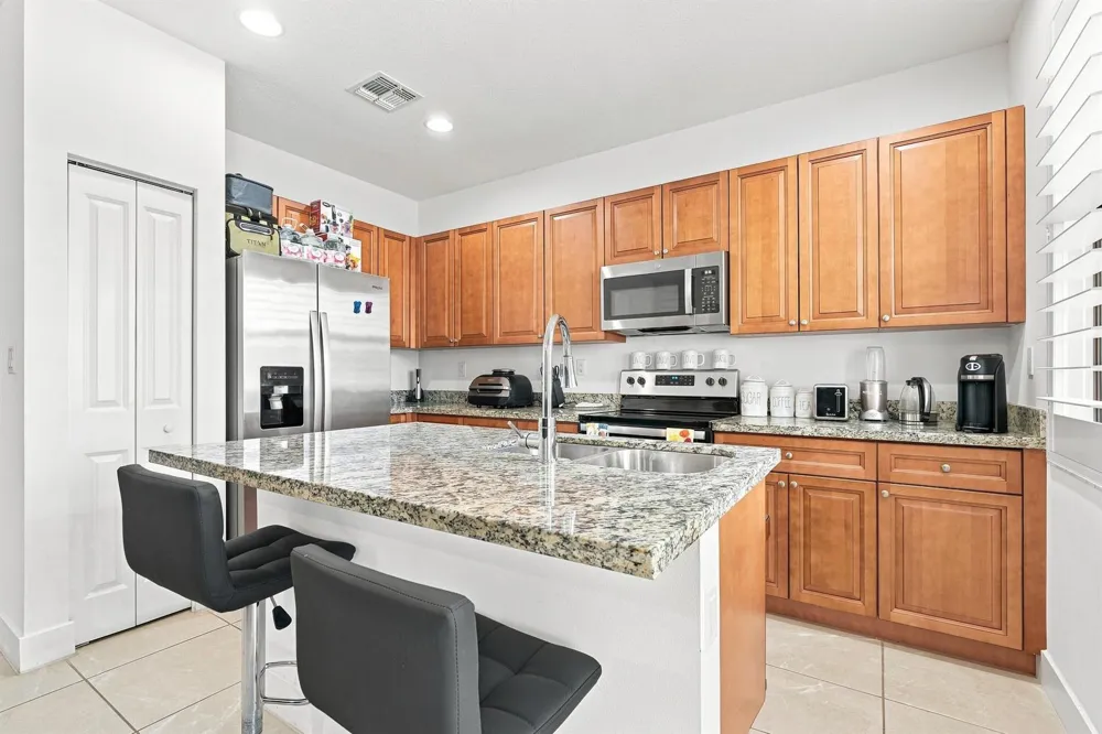 3000 KING PALM WAY Riviera Beach, FL 33410