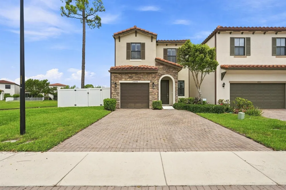 3000 KING PALM WAY Riviera Beach, FL 33410