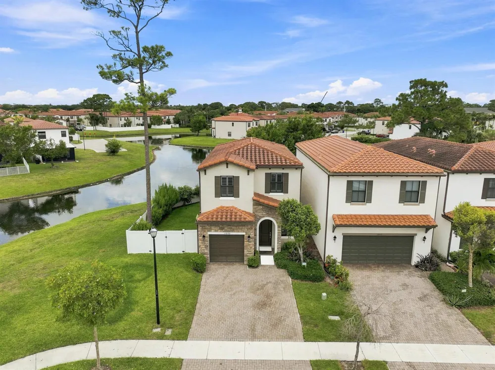 3000 KING PALM WAY Riviera Beach, FL 33410