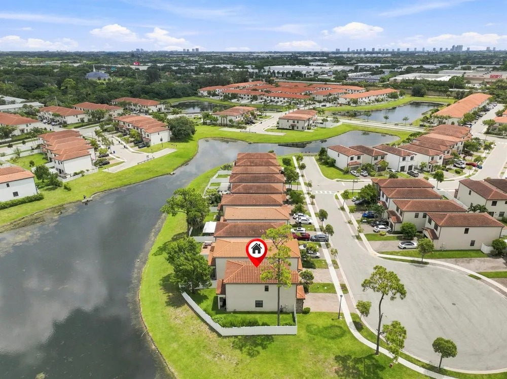 3000 KING PALM WAY Riviera Beach, FL 33410