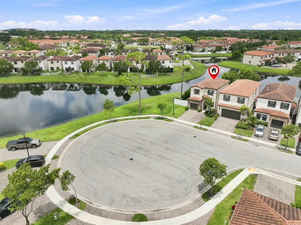 3000 KING PALM WAY Riviera Beach, FL 33410